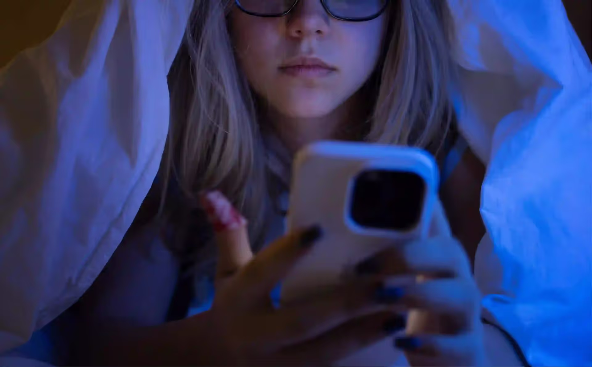 Anti-Blue Light & Eyestrain: Do Filtered Glass Protectors Help or Hype?